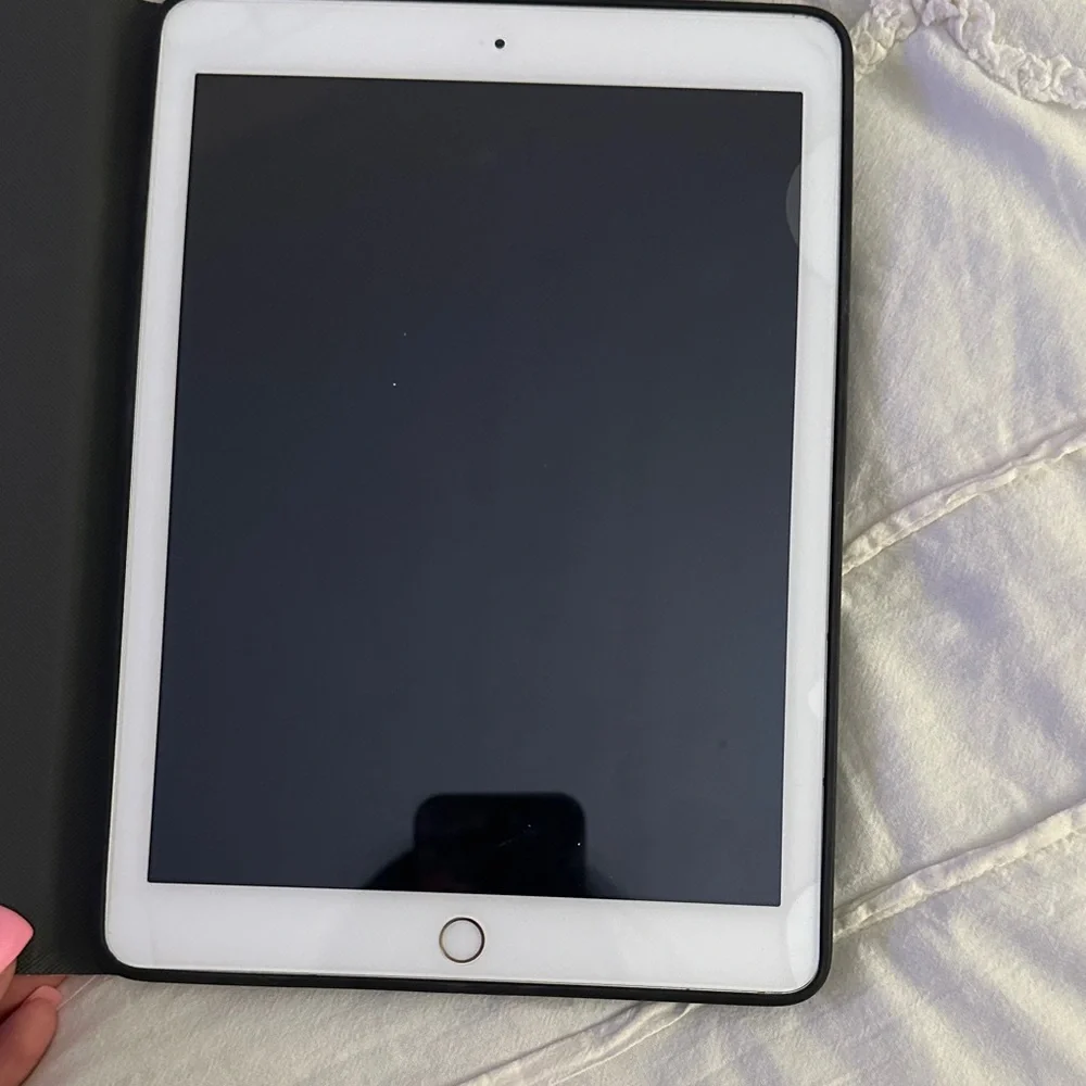 Apple ipad featuring